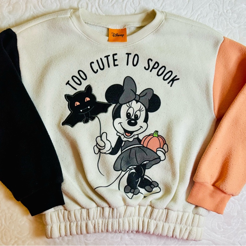 Too Cute To Spook Disney 5T Sweatsuit - Picture 2 of 15
